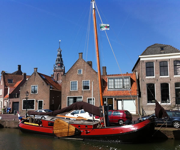 vrouwe-francina De Vrouwe Francina in de binnenhaven van historisch Monnickendam