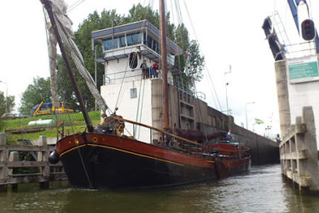 gemaal2 Varen door het gemaal van De Blocq van Kuffeler